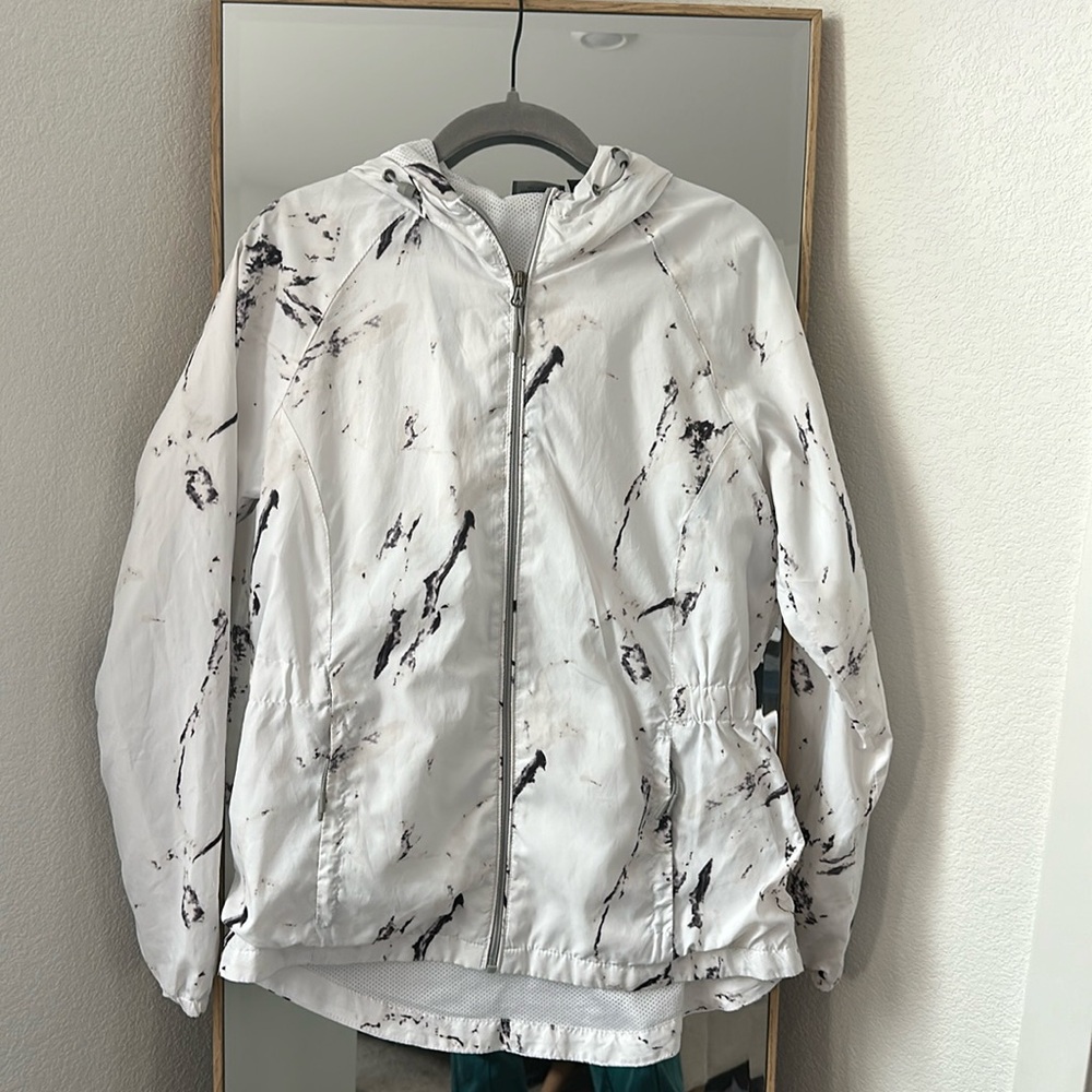 NEW BALANCE MARBLE DESIGN WINDBREAKER